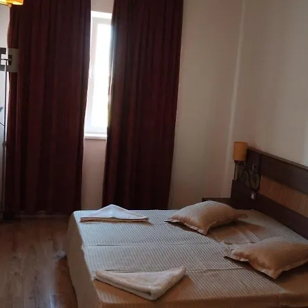 アパート Marcy Apartament ブカレスト