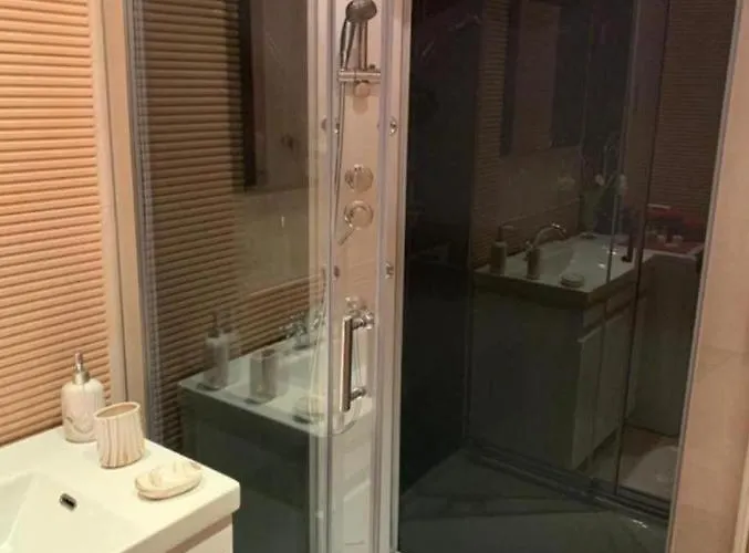 Marcy Apartament アパート ブカレスト